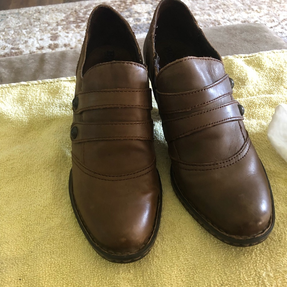Born Size 8 ankle boots